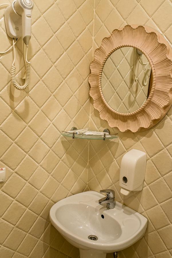 Vip Hotel イズマイール エクステリア 写真